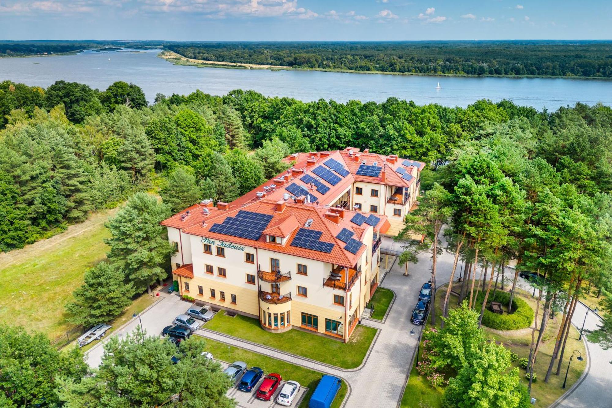 Hotel Pan Tadeusz 세로크 외부 사진