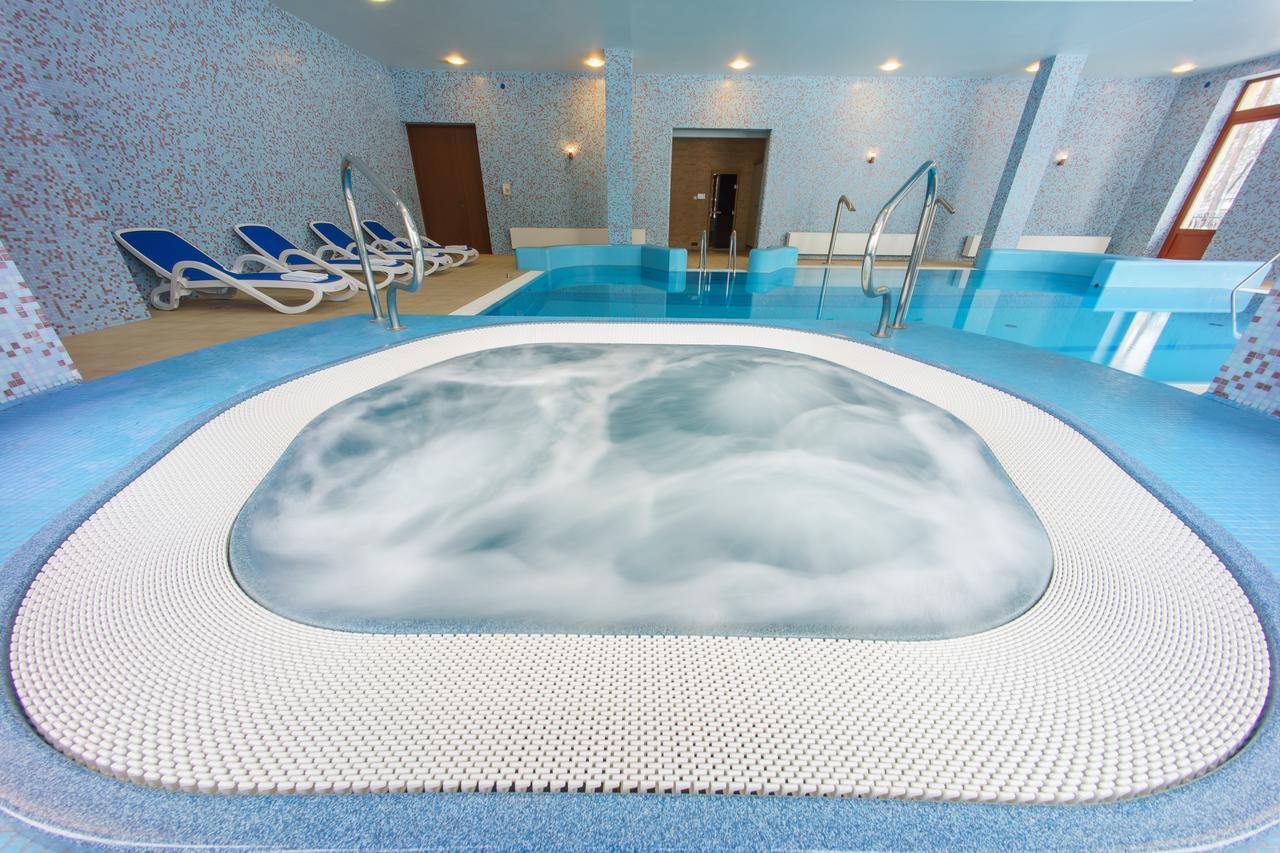 Hotel Pan Tadeusz 세로크 외부 사진